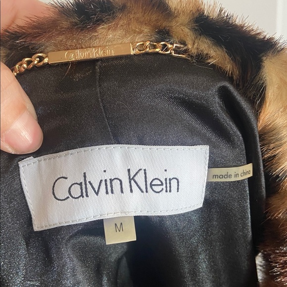 🧡 Women’s Calvin Klein Animal Print Faux Fur Vest - Picture 4 of 5